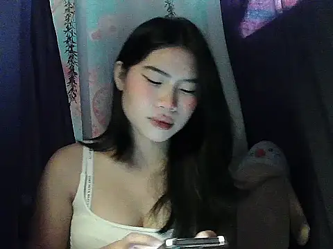 Allysonxx05 online show from February 13, 1:23 am