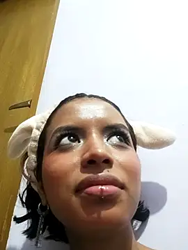 Snapshot of GrishaMochka chatting on December 20, 12:29 am GrishaMochka online show from December 20, 12:29 am