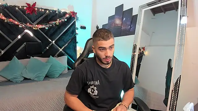 Snapshot of Franco_banderas chatting on January 6, 12:53 pm Franco banderas online show from January 6, 12:53 pm