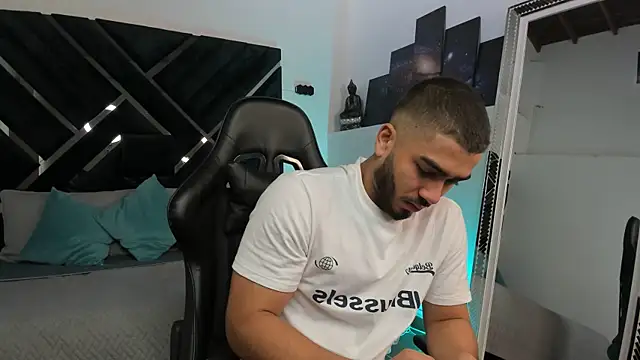 Snapshot of Franco_banderas chatting on January 7, 1:57 pm Franco banderas online show from January 7, 1:57 pm