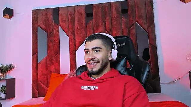 Snapshot of Franco_banderas chatting on February 1, 9:24 pm Franco banderas online show from February 1, 9:24 pm