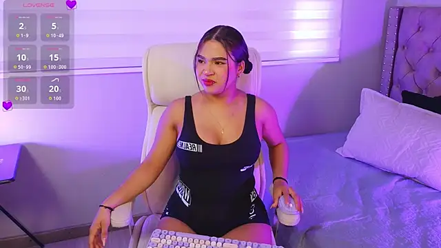 Mylarossi online show from March 7, 2:47 pm