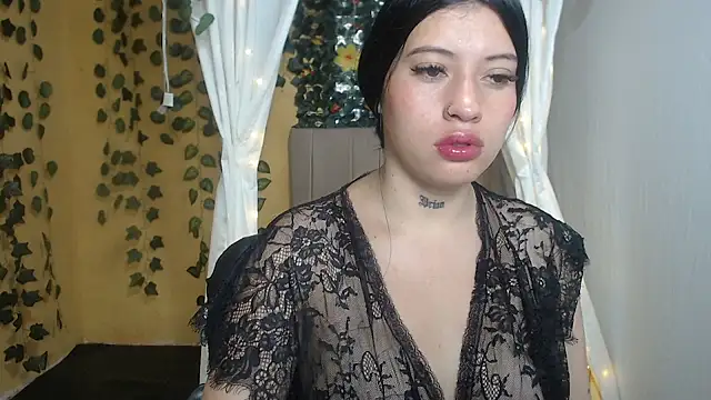 Snapshot of karen_888 chatting on December 16, 2:00 pm karen 888 online show from December 16, 2:00 pm