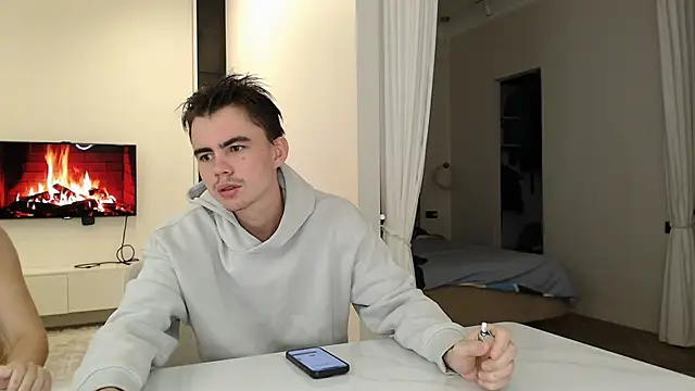 Snapshot of DuoLiveX chatting on December 2, 5:35 am DuoLiveX online show from December 2, 5:35 am