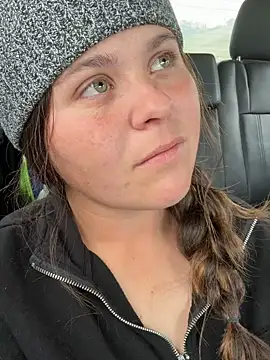 Snapshot of WattledFourth chatting on December 15, 8:24 pm WattledFourth online show from December 15, 8:24 pm