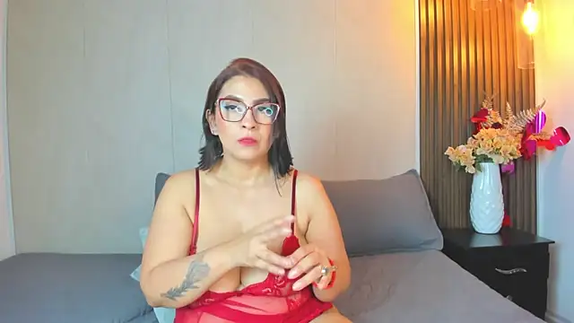 Meggan Moree online show from April 4, 7:11 pm