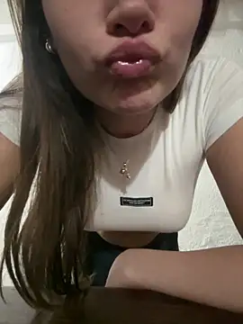 Snapshot of aaanastasiaa113 chatting on May 23, 10:47 pm aaanastasiaa113 online show from May 23, 10:47 pm