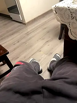 Snapshot of DutchMiracle26 chatting on November 30, 12:36 am DutchMiracle26 online show from November 30, 12:36 am