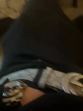 Snapshot of DutchMiracle26 chatting on February 22, 10:08 pm DutchMiracle26 online show from February 22, 10:08 pm