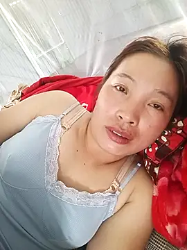 Evelyn-n online show from December 19, 5:14 am