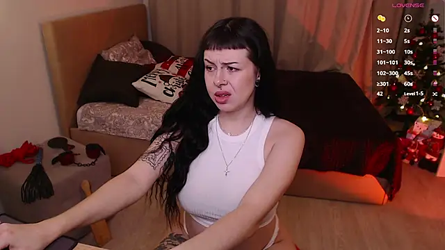 Eliza Bennet online show from December 21, 7:37 am