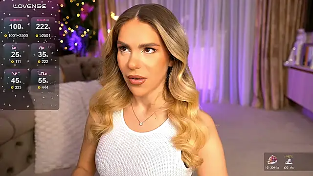 ChloeVelvetx online show from December 19, 9:33 pm