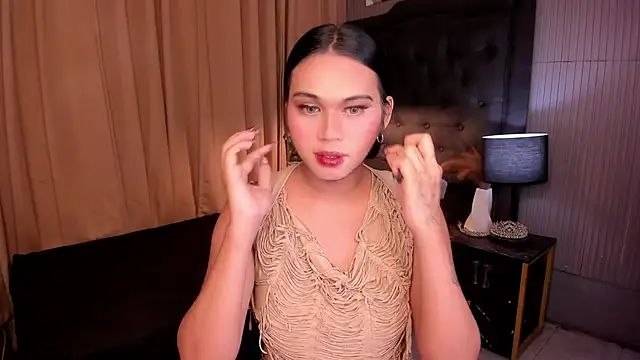 Snapshot of asianhugecockjulia chatting on February 12, 12:16 am asianhugecockjulia online show from February 12, 12:16 am