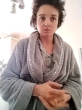 Snapshot of Amy01112 chatting on May 21, 4:14 pm Amy01112 online show from May 21, 4:14 pm