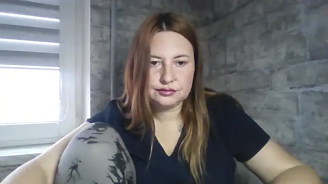 Snapshot of Cute_Juliia chatting on December 1, 8:08 am Cute Juliia online show from December 1, 8:08 am