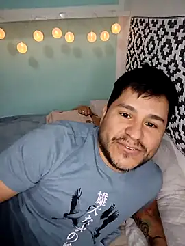 Snapshot of Luna_Leroy chatting on December 15, 6:34 pm Luna Leroy online show from December 15, 6:34 pm