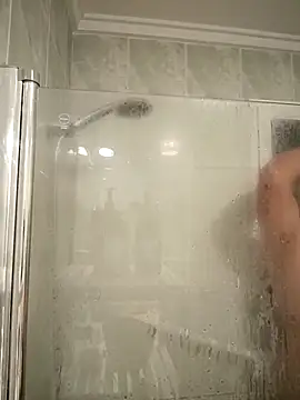 Snapshot of Luna_Leroy chatting on December 16, 6:02 pm Luna Leroy online show from December 16, 6:02 pm