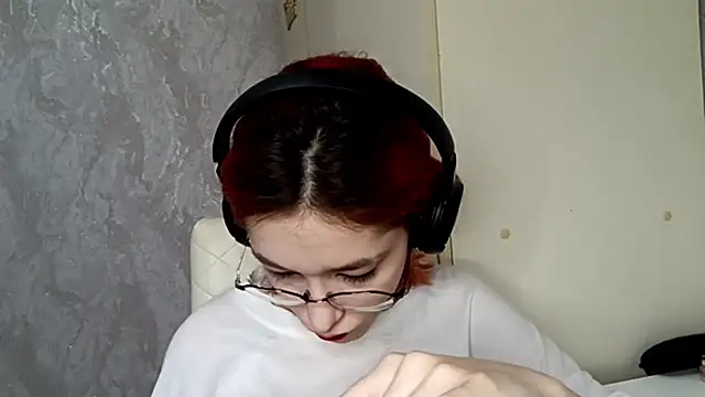 LinaWatter online show from December 4, 11:52 am