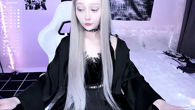 lyric4 online show from April 12, 1:21 am