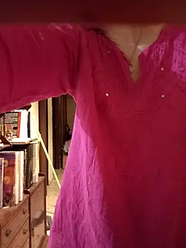 gatitachula93 online show from March 23, 8:24 pm