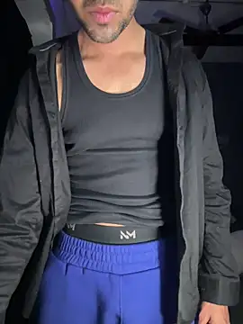 fitboy xxx online show from February 18, 7:43 pm