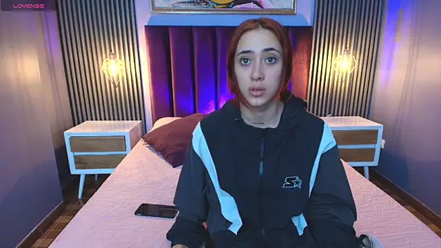 Ariana collinss online show from February 5, 11:59 am