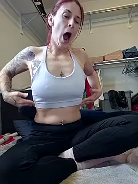 poleslut69 online show from May 10, 5:29 pm