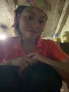 Snapshot of Lilik2 chatting on December 16, 3:06 pm Lilik2 online show from December 16, 3:06 pm