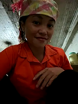 Snapshot of Lilik2 chatting on December 17, 8:09 am Lilik2 online show from December 17, 8:09 am