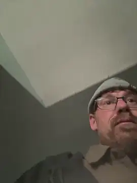 BamaBoi40AL online show from December 17, 1:28 pm