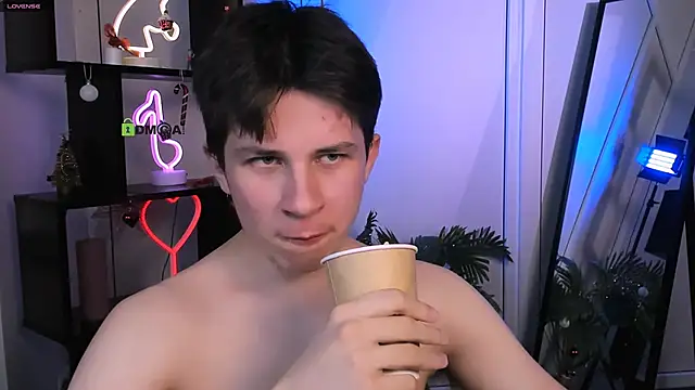 leo valor online show from January 14, 5:57 am