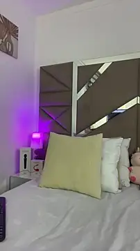 Dreammy Kitty online show from April 8, 1:44 pm