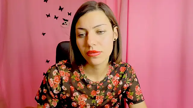 Snapshot of AniSkyy chatting on December 2, 12:43 pm AniSkyy online show from December 2, 12:43 pm