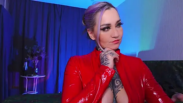 Snapshot of MistressDarkSindel chatting on December 14, 5:07 pm MistressDarkSindel online show from December 14, 5:07 pm