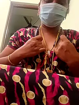 Snapshot of Tamil_Pallavi chatting on December 5, 9:29 am Tamil Pallavi online show from December 5, 9:29 am