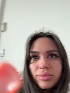 SiennaLuxexx online show from February 19, 12:01 pm