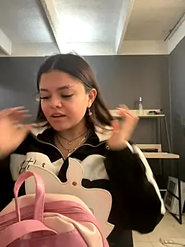 Snapshot of Camila_Duarte2 chatting on December 5, 2:03 pm Camila Duarte2 online show from December 5, 2:03 pm