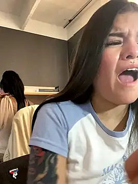 Camila Duarte2 online show from January 5, 5:27 pm