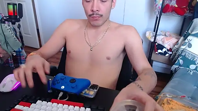 Snapshot of Longdforya chatting on March 22, 4:10 pm Longdforya online show from March 22, 4:10 pm