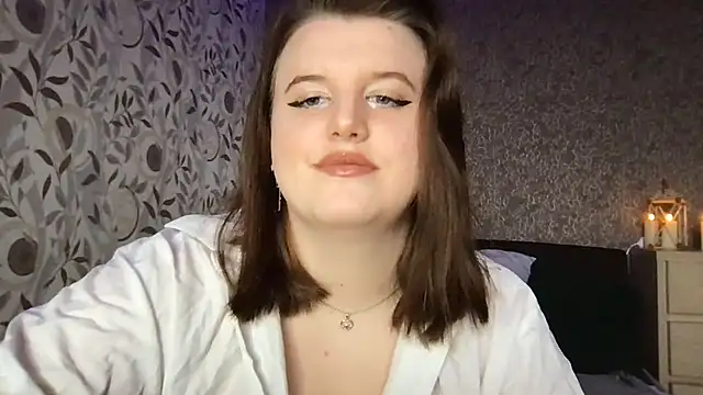 Snapshot of KrisToday chatting on December 3, 9:07 am KrisToday online show from December 3, 9:07 am