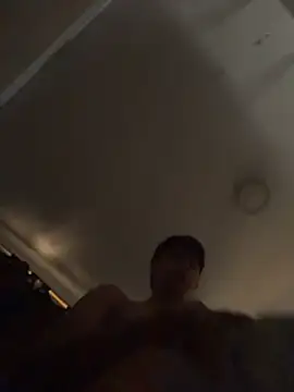 Snapshot of Lander_Cruz chatting on December 17, 7:09 pm Lander Cruz online show from December 17, 7:09 pm