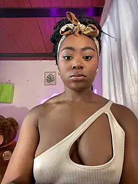 Snapshot of Cynthia_es chatting on February 24, 2:26 pm Cynthia es online show from February 24, 2:26 pm