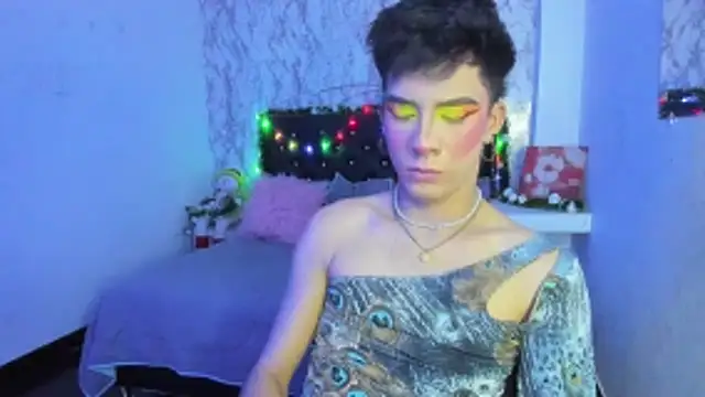 Snapshot of BlakeNoir_ chatting on December 17, 7:31 pm BlakeNoir online show from December 17, 7:31 pm