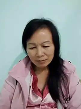 Snapshot of Lili-123k chatting on December 14, 1:05 pm Lili-123k online show from December 14, 1:05 pm