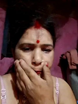 Your-shreya143 online show from May 14, 7:20 pm