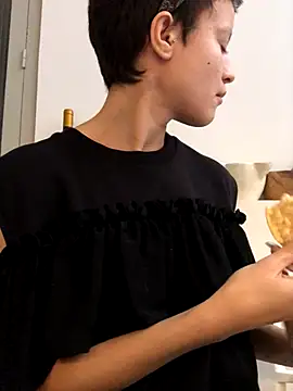 Snapshot of YoungDutchRuby chatting on December 16, 4:12 pm YoungDutchRuby online show from December 16, 4:12 pm