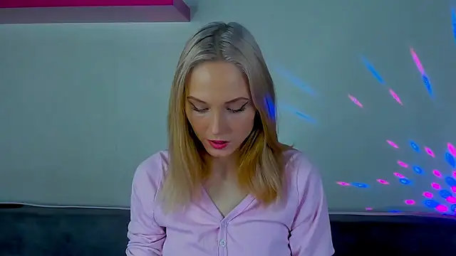 Gina Gina love online show from December 21, 10:55 am