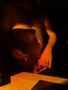 Snapshot of Bigdaad92 chatting on April 2, 1:36 am Bigdaad92 online show from April 2, 1:36 am