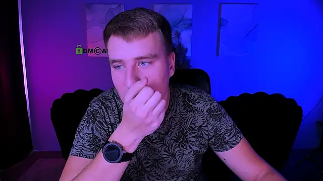 Snapshot of derek_hawk_ chatting on December 4, 9:40 am derek hawk online show from December 4, 9:40 am