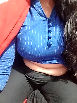 hottyrose69 online show from February 3, 7:46 am